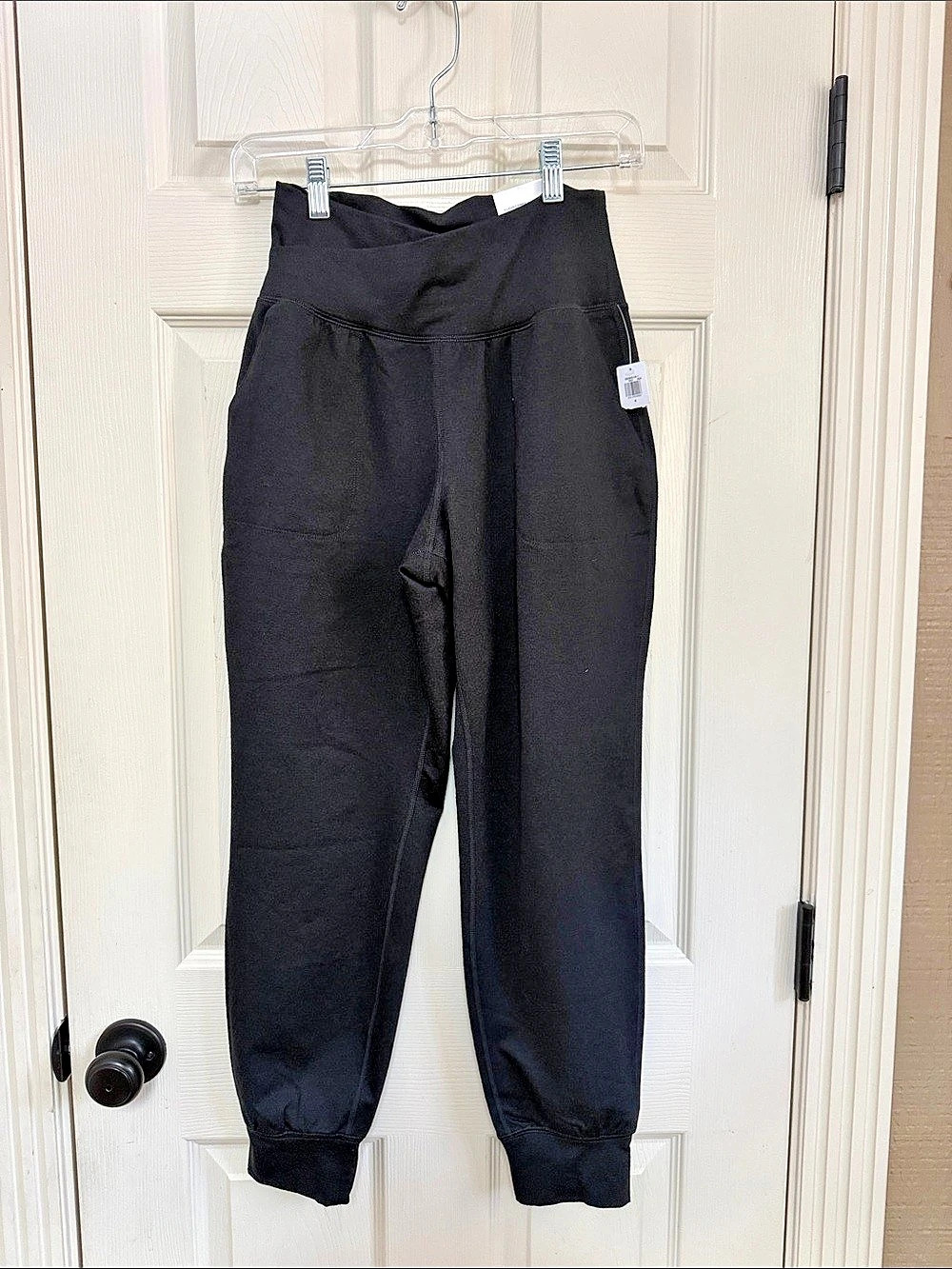 Old Navy Jogger Pants in Black Size Small NWT